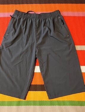 Men's Athletic Elastic-Waist Performance Shorts - Charcoal Gray